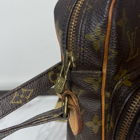 Louis Vuitton Monogram Amazon crossbody bag - Picture 9 of 14